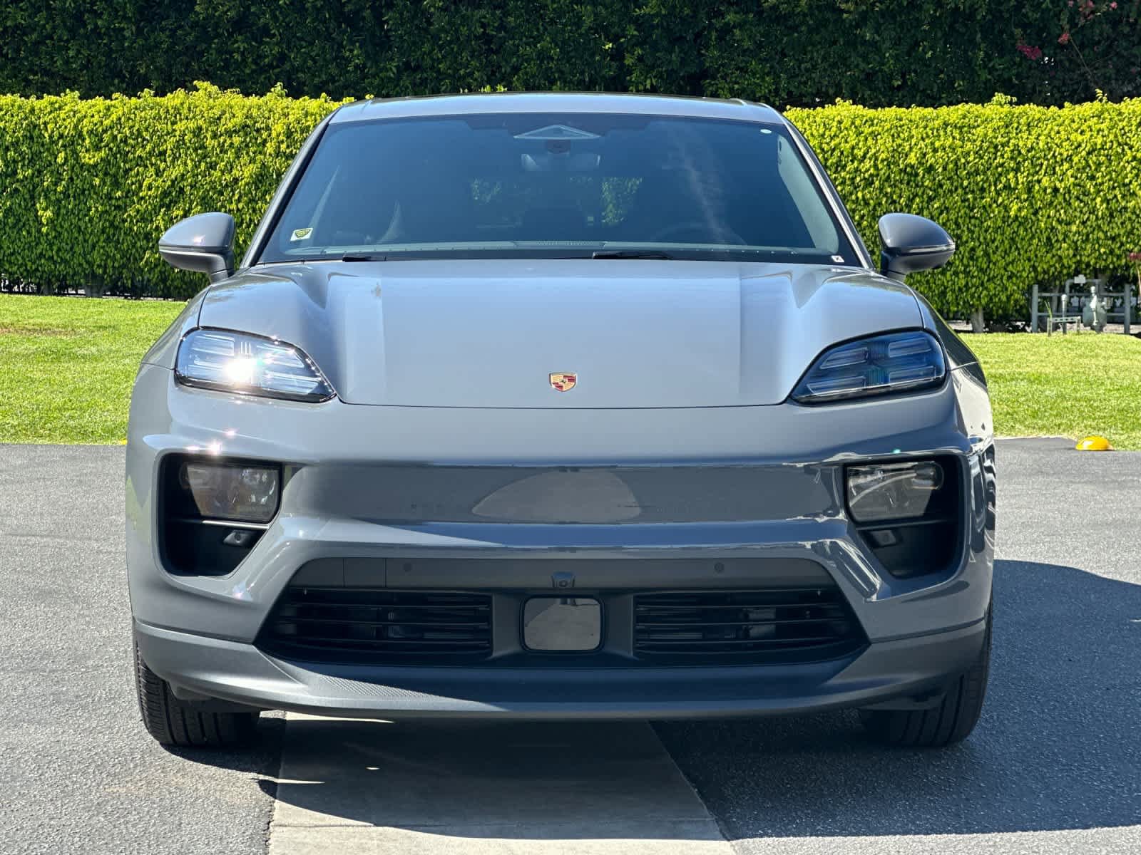 New 2026 Porsche Macan Electric RWD image 11