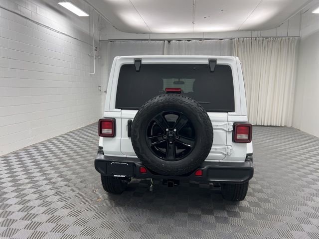 Used 2021 Jeep Wrangler Unlimited Sahara image 5
