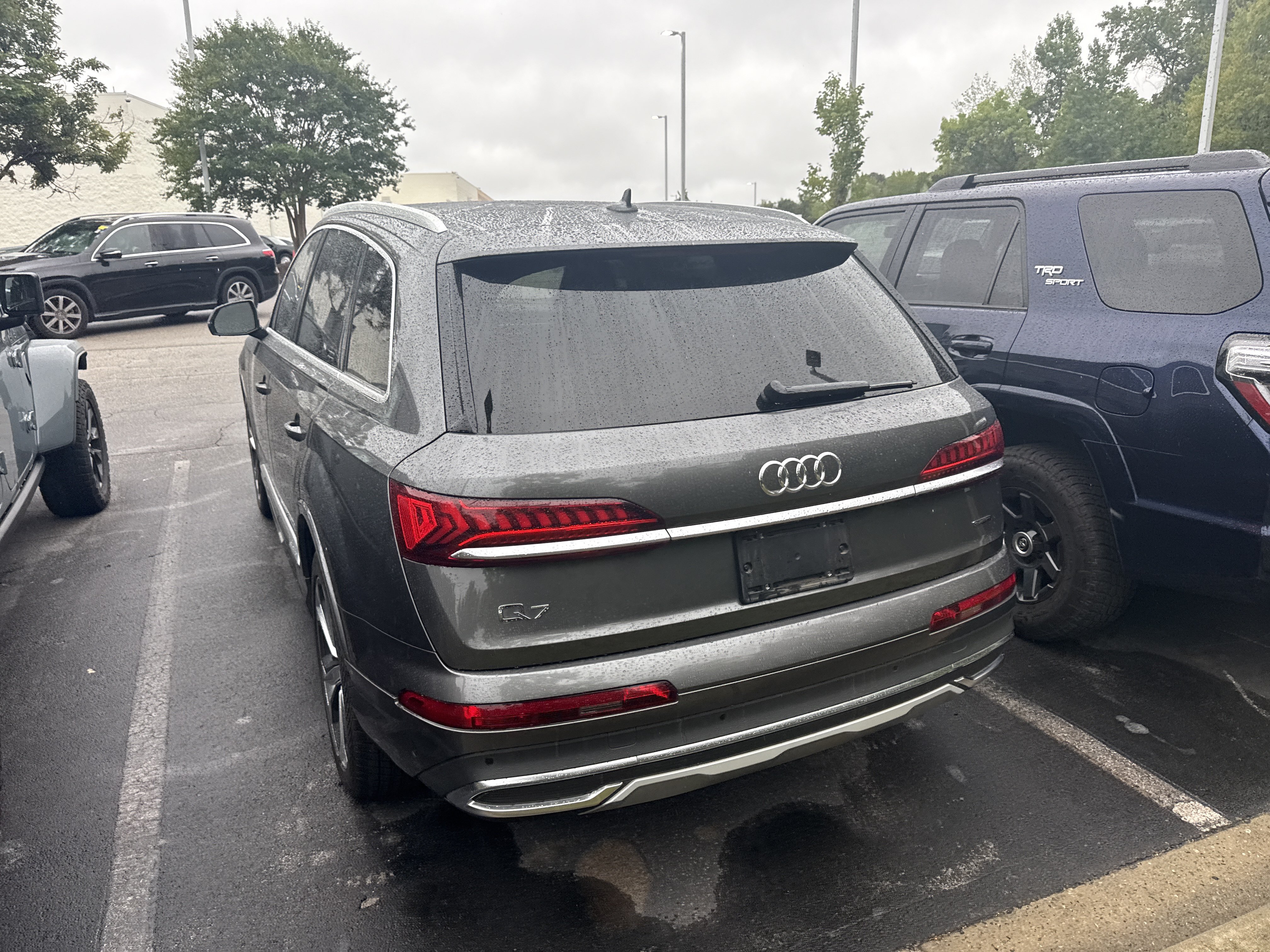 Used 2022 Audi Q7 3.0T Premium Plus w/ Premium Plus Package AWD/4WD image 44