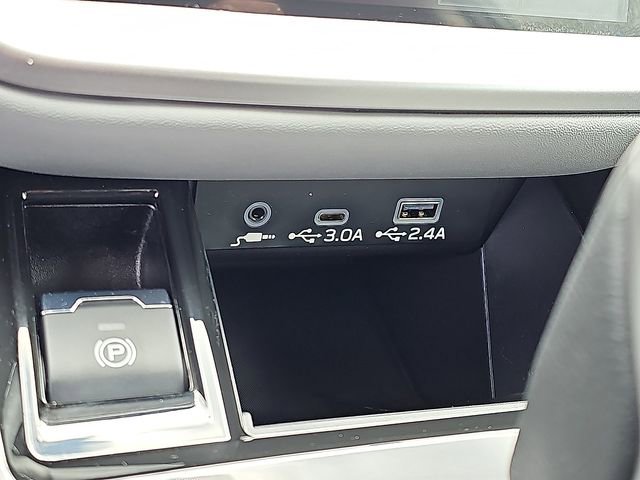 Certified 2025 Subaru Outback Premium AWD/4WD image 23