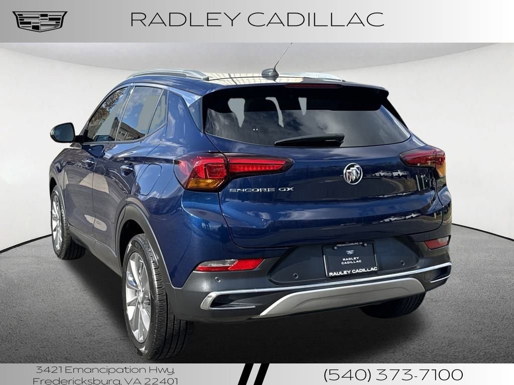 Used 2022 Buick Encore GX Essence w/ Advanced Technology Package image 3