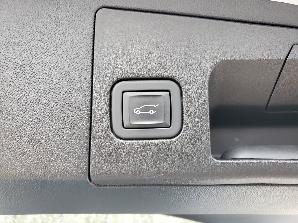 Certified 2023 Cadillac XT5 Sportv w/ Technology Package image 47