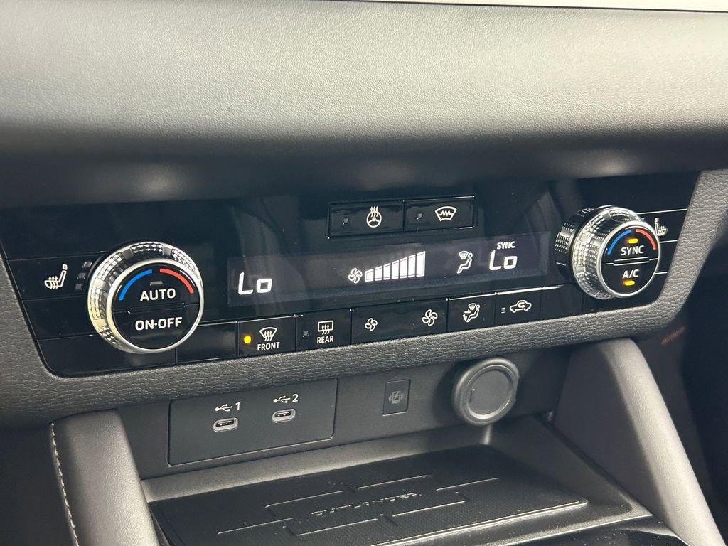 New 2026 Mitsubishi Outlander Trail Edition image 17