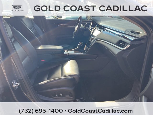 Used 2015 Cadillac XTS Luxury image 7