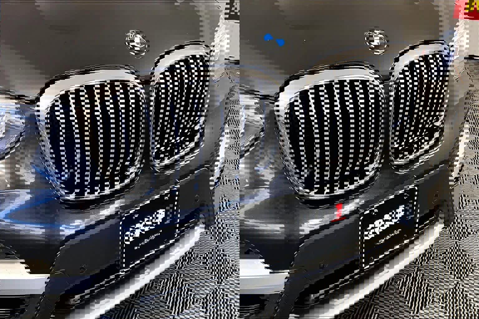 Used 2019 BMW X3 sDrive30i w/ Driving Assistance Package image 28