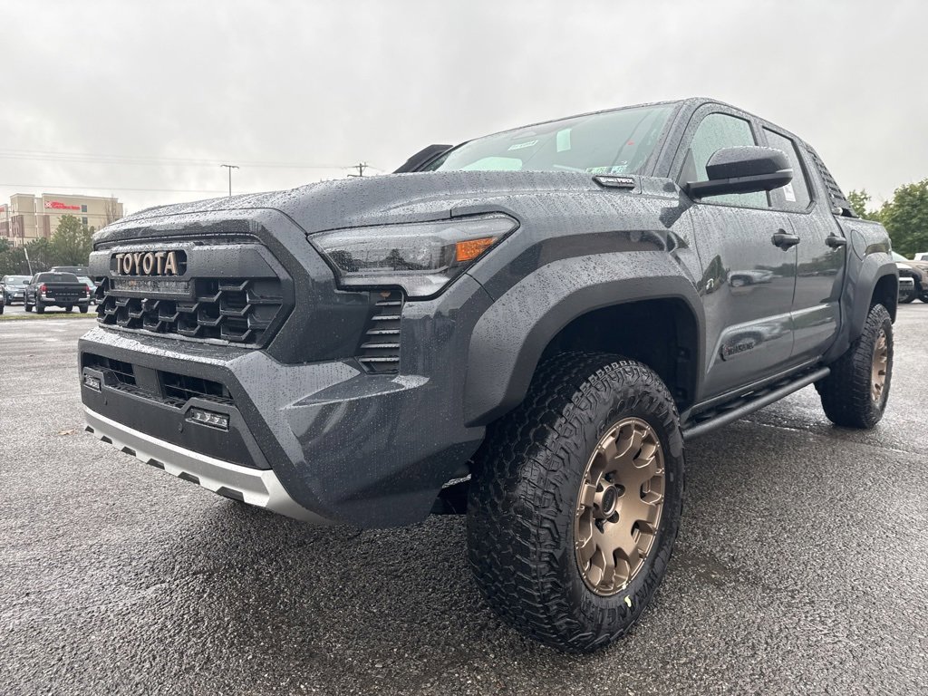 New 2025 Toyota Tacoma Trailhunter image 29