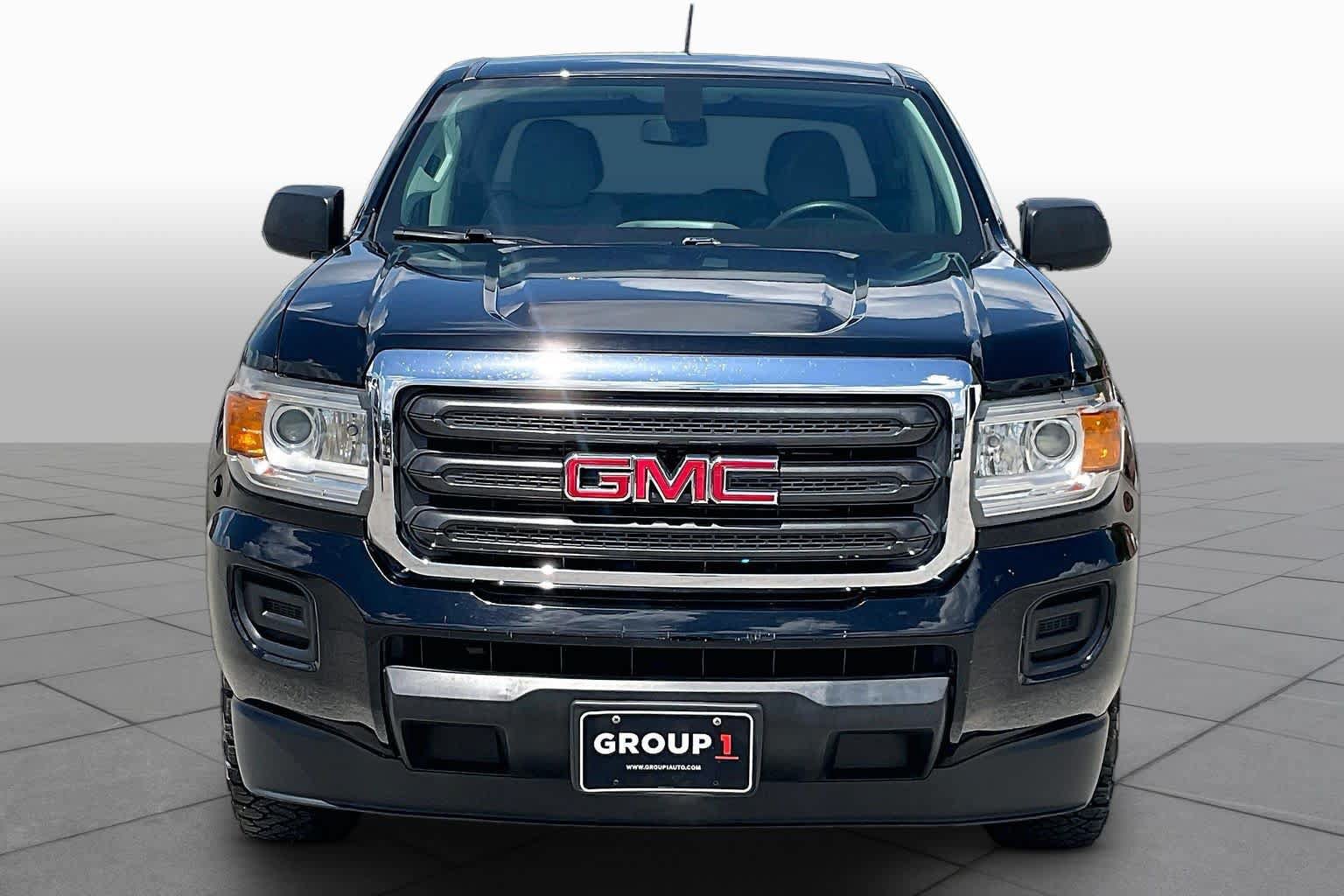 Used 2017 GMC Canyon 2WD Crew Cab w/ Convenience Package image 4