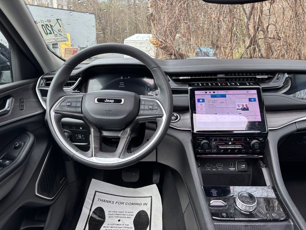Used 2024 Jeep Grand Cherokee Limited 4xe image 9