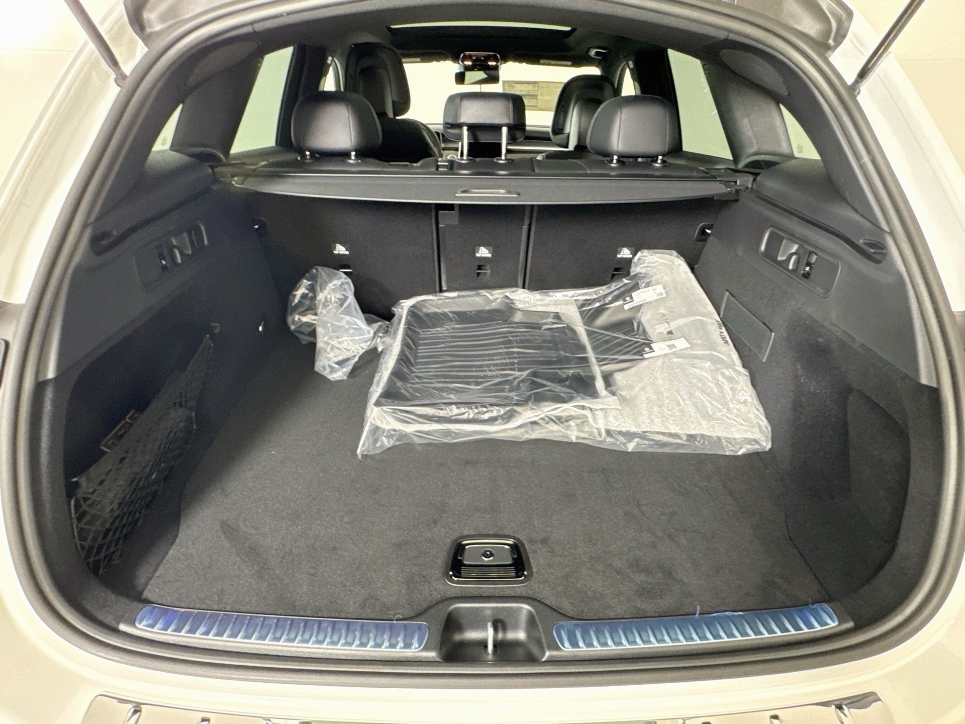 New 2027 Mercedes-Benz GLC 300 image 28