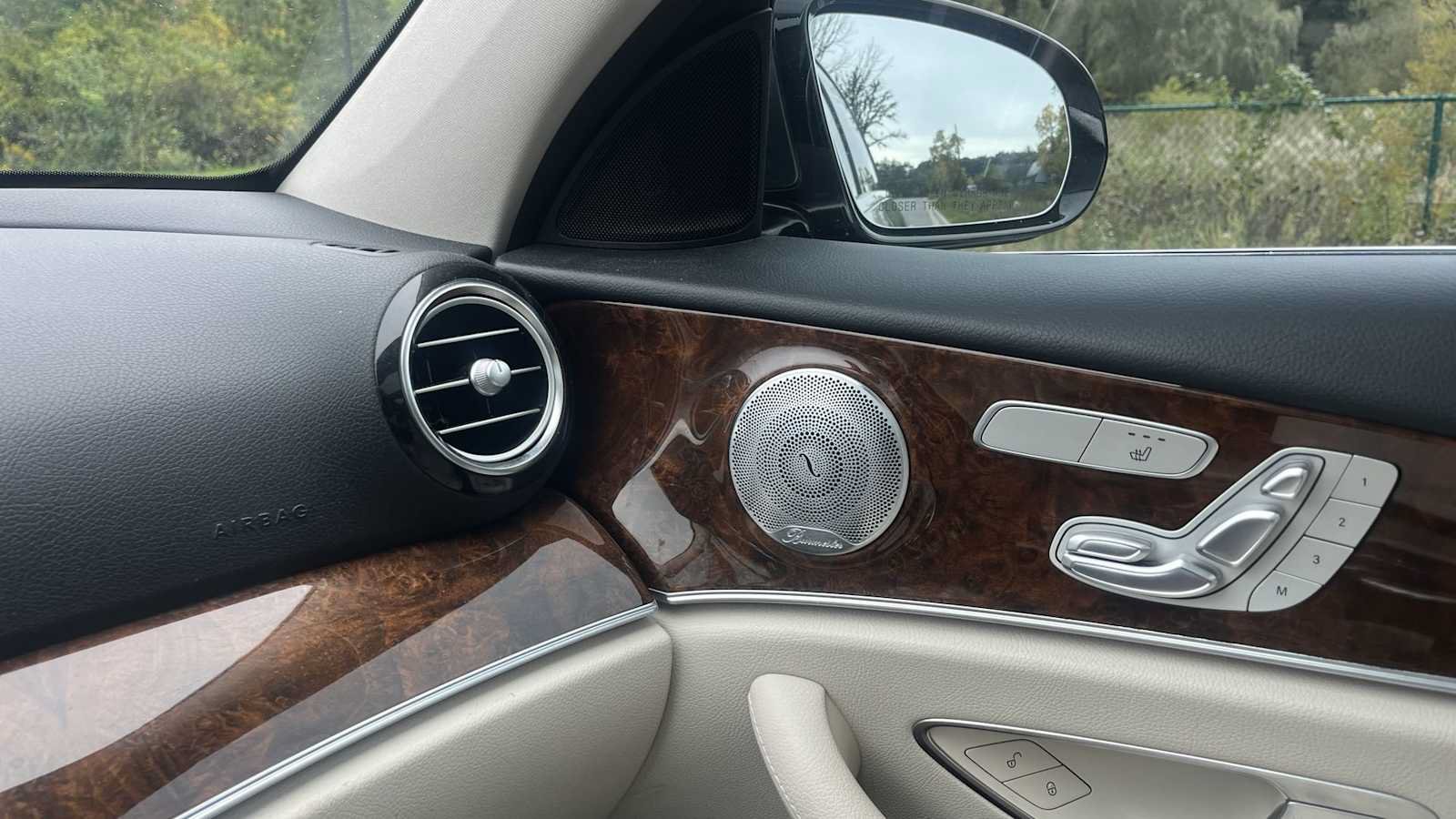 Certified 2017 Mercedes-Benz E 400 4MATIC Wagon image 44