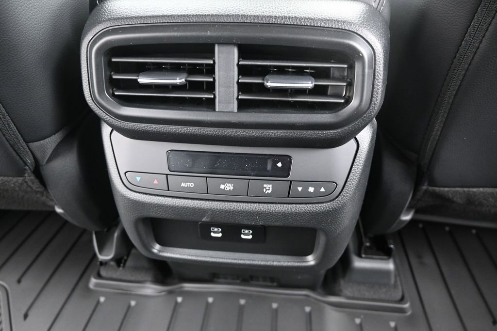 New 2026 Honda Pilot Touring image 10