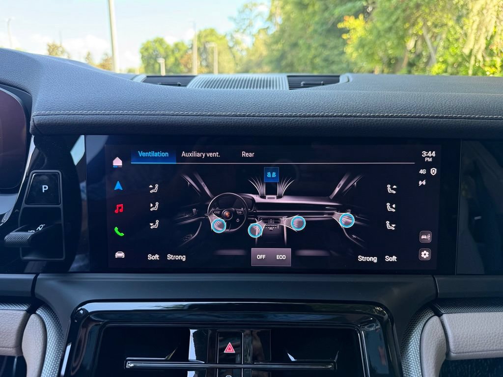 New 2026 Porsche Panamera 4 AWD/4WD image 14