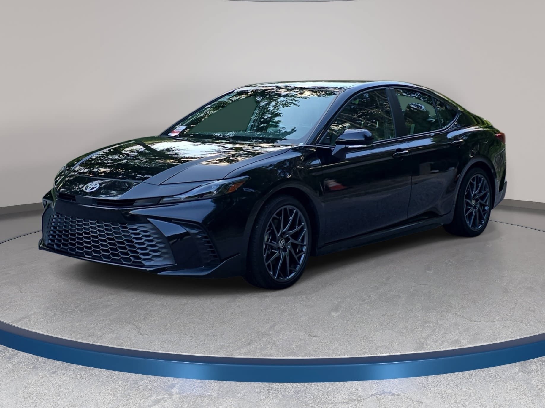 Certified 2025 Toyota Camry SE w/ Convenience Package FWD image 1