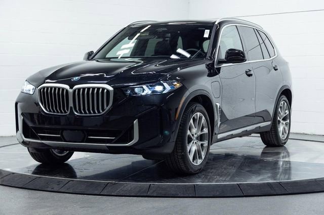 New 2026 BMW X5 xDrive50e w/ Premium Package image 8