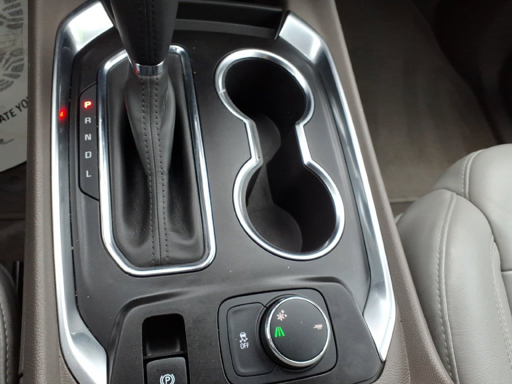 Used 2018 Chevrolet Traverse LT FWD image 21