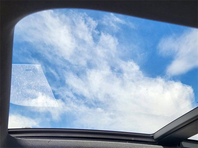 Certified 2026 Mercedes-Benz GLC 300 4MATIC image 21