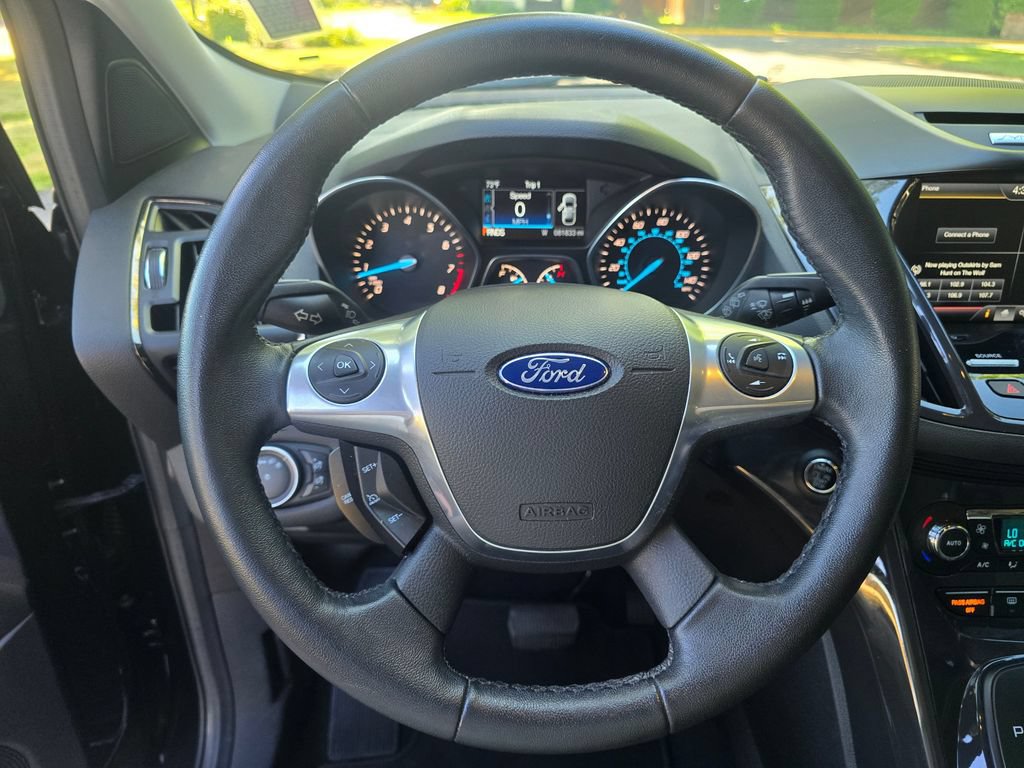 Used 2015 Ford Escape Titanium w/ Equipment Group 301A AWD/4WD image 31