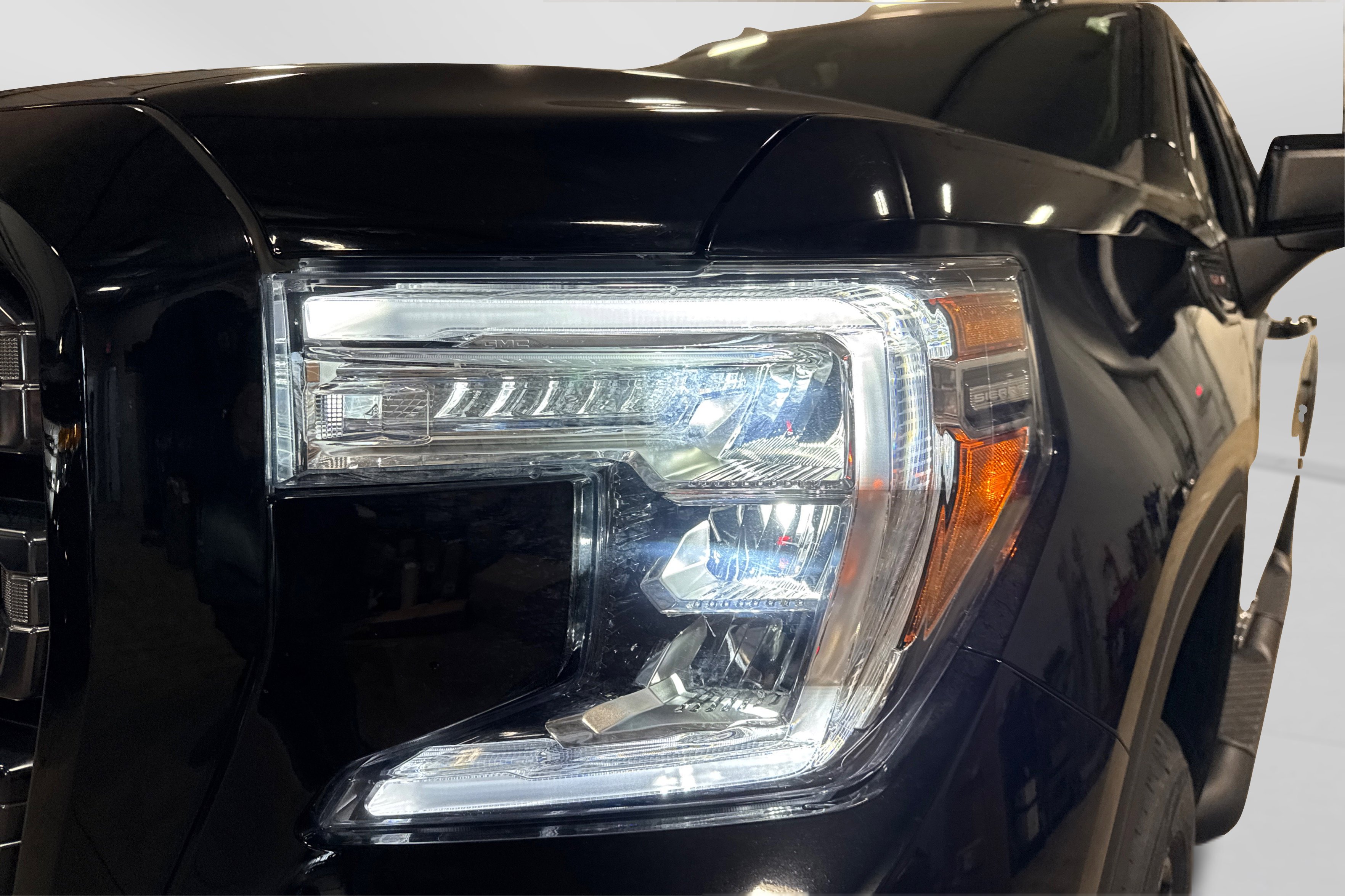 Used 2021 GMC Sierra 1500 AT4 image 13