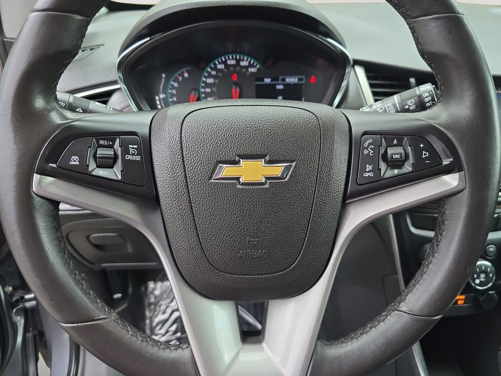 Used 2020 Chevrolet Trax LT w/ Driver Confidence Package image 12