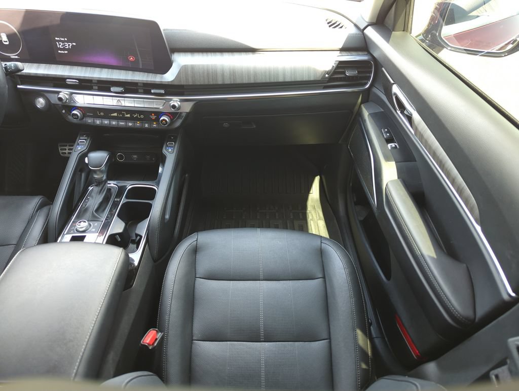 Used 2023 Kia Telluride SX AWD/4WD image 16