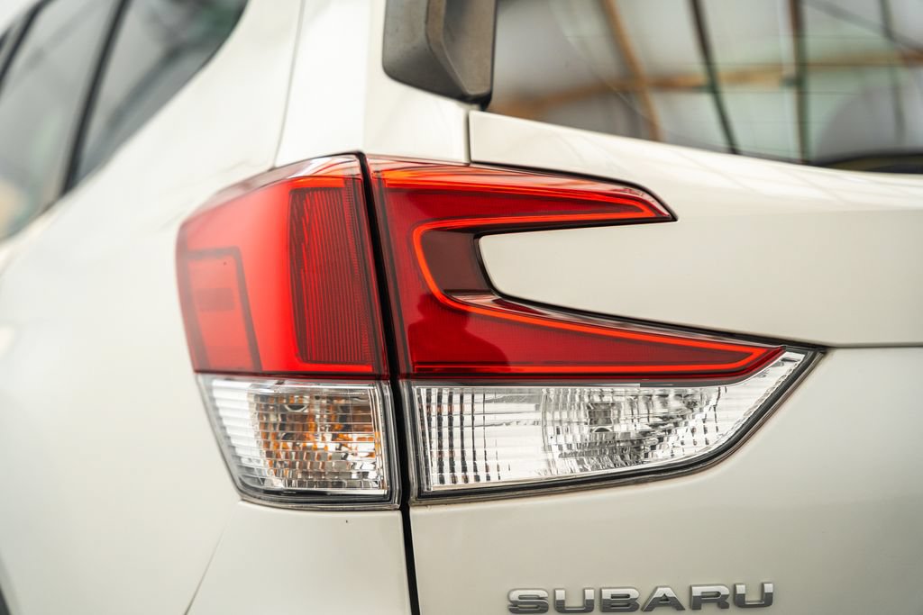 Used 2020 Subaru Forester Premium AWD/4WD image 8