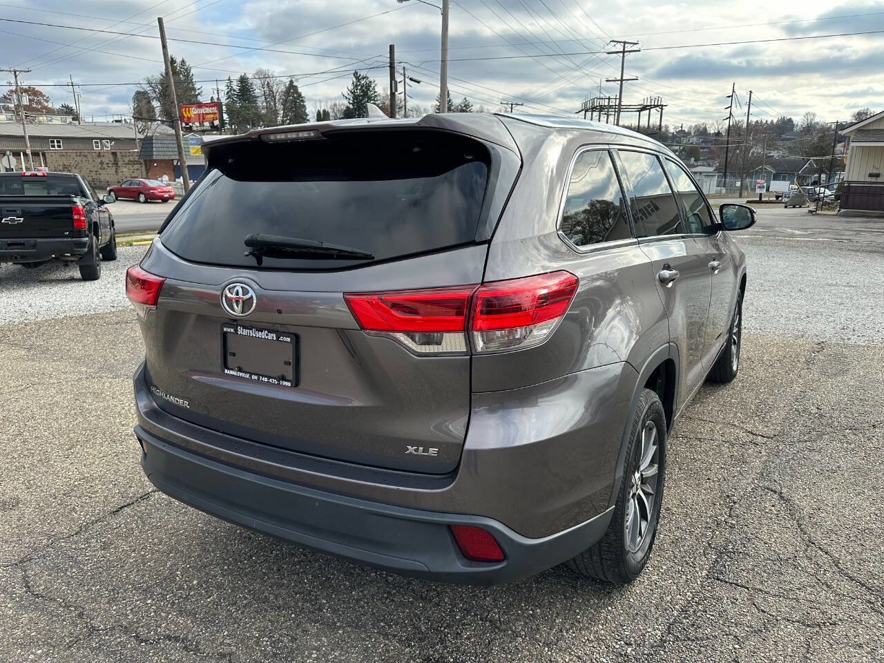 Used 2018 Toyota Highlander XLE image 15