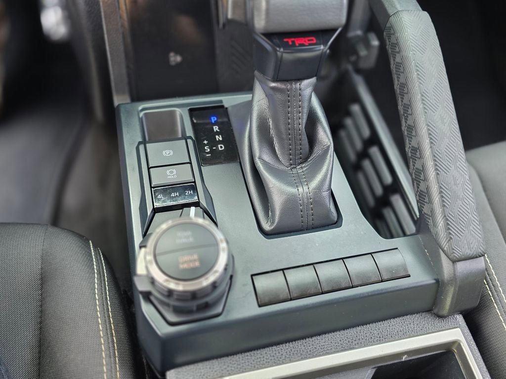 Used 2024 Toyota Tacoma TRD Sport w/ TRD Sport Upgrade Package image 30