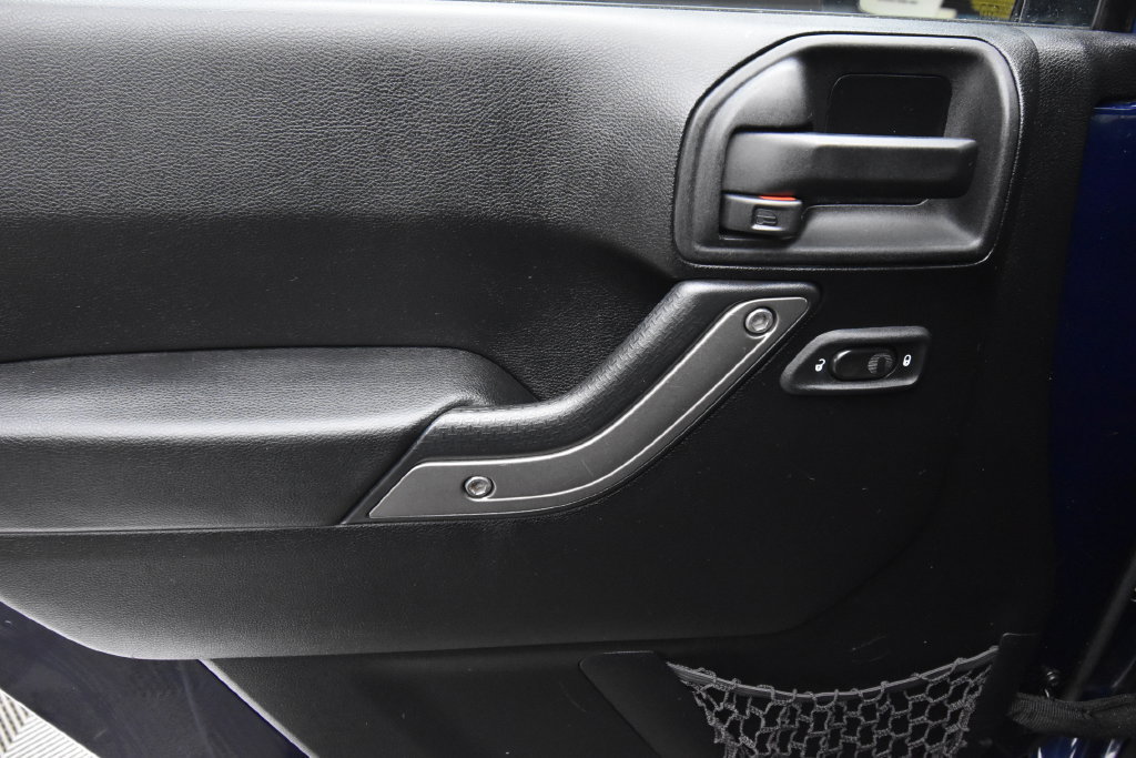 Used 2013 Jeep Wrangler Unlimited Sport AWD/4WD image 21