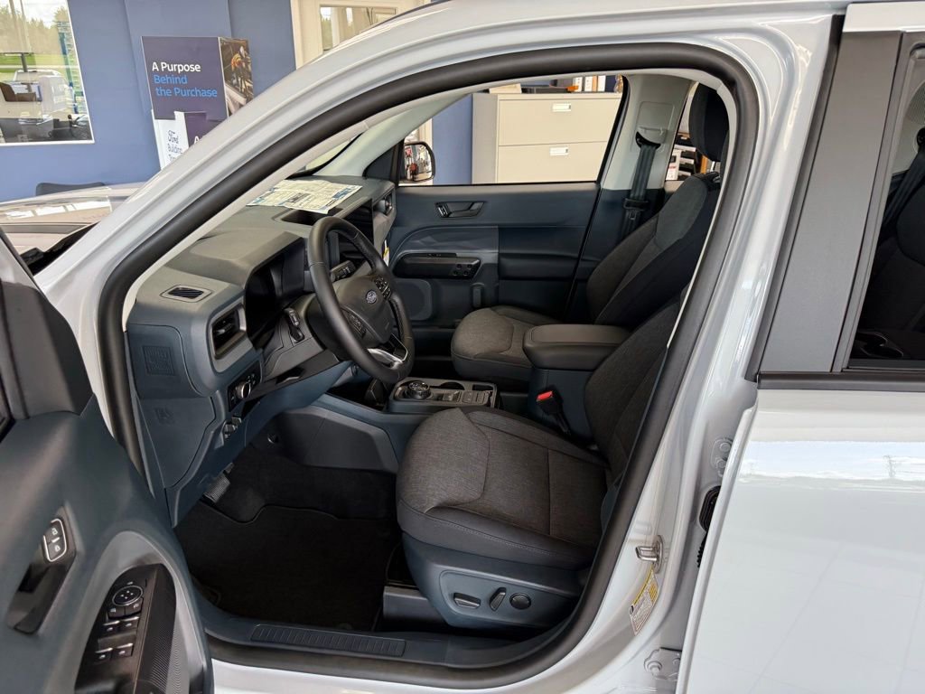 New 2025 Ford Maverick XLT w/ XLT Luxury Package image 8