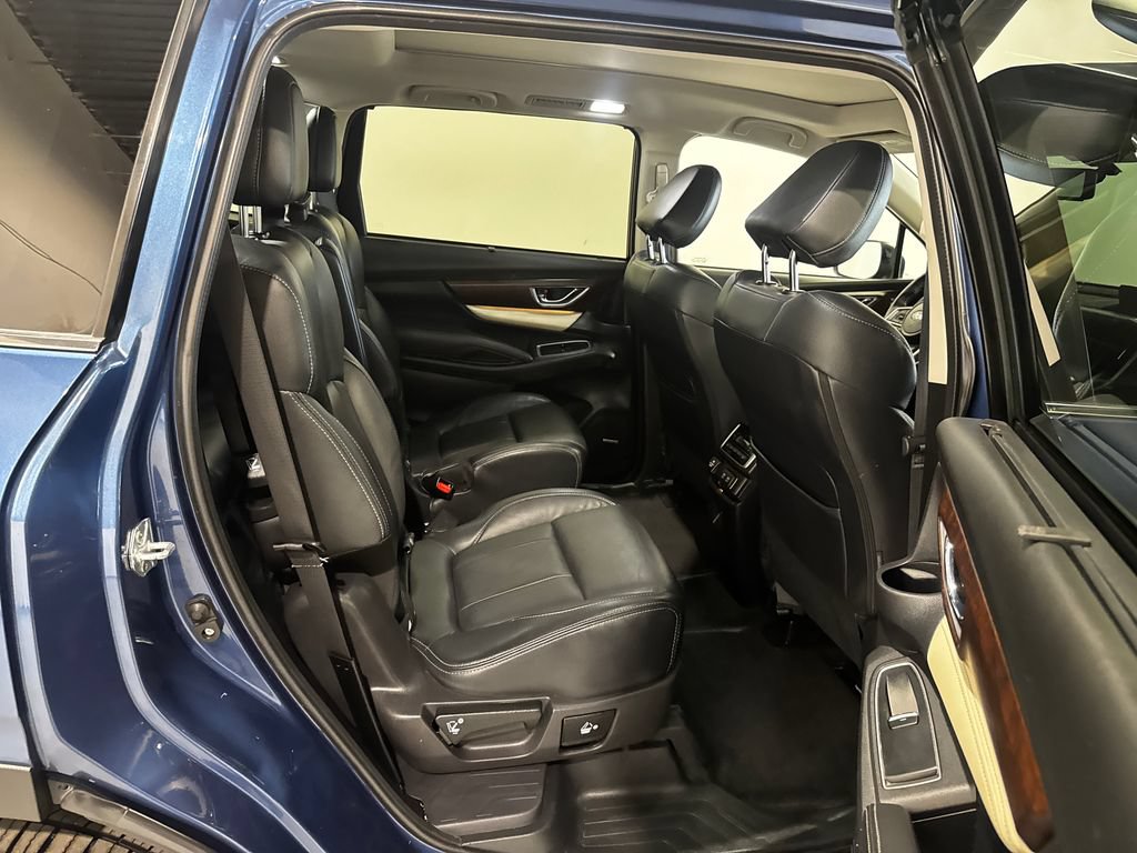 Used 2022 Subaru Ascent Touring AWD/4WD image 27