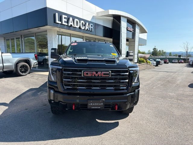 Used 2024 GMC Sierra 2500 AT4 w/ AT4 Preferred Package AWD/4WD image 8