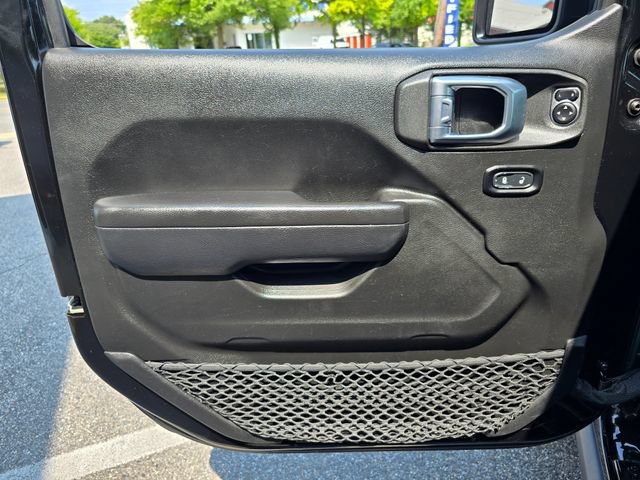 Used 2023 Jeep Wrangler Unlimited w/ Cold Weather Group AWD/4WD image 7