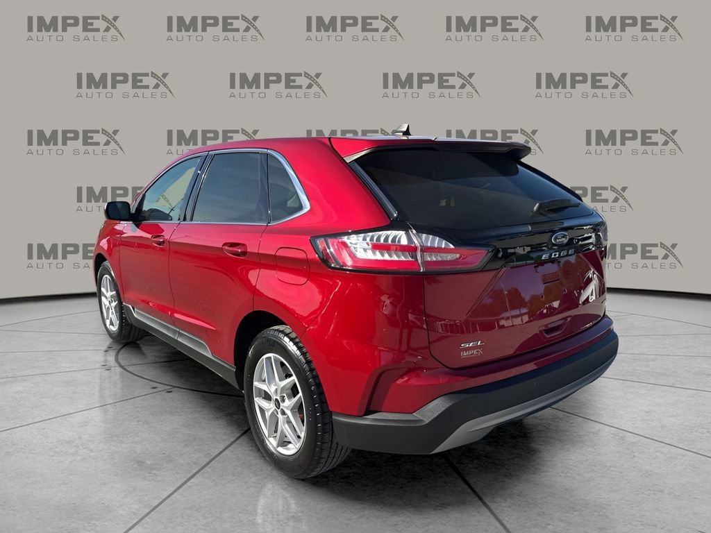 Used 2023 Ford Edge SEL image 3