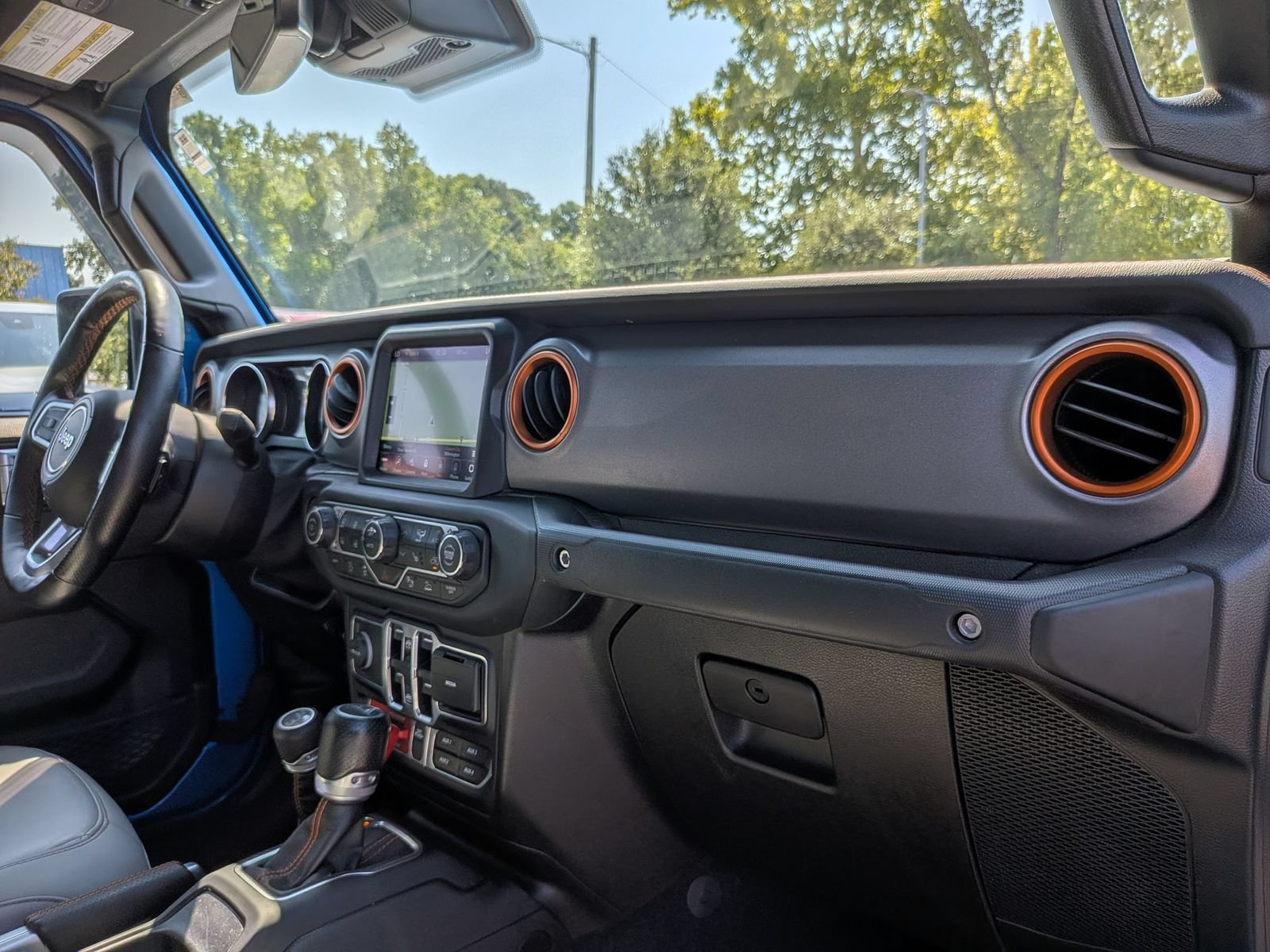 Used 2020 Jeep Gladiator Mojave w/ Dual Top Group AWD/4WD image 35