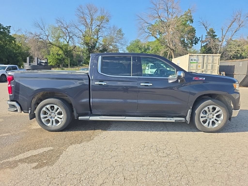 Used 2022 Chevrolet Silverado 1500 LTZ w/ LTZ Premium Package AWD/4WD image 8