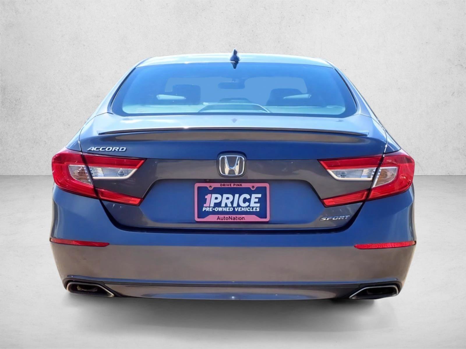 Used 2018 Honda Accord Sport image 3