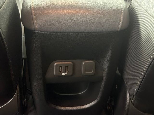 Used 2021 Chevrolet Colorado Z71 AWD/4WD image 22