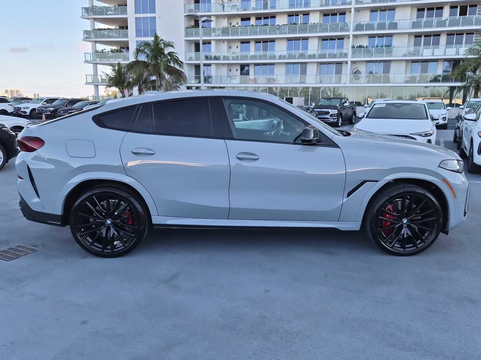 Used 2024 BMW X6 M60i image 7