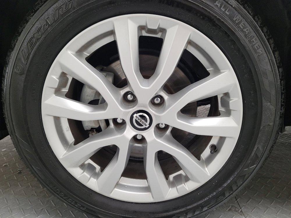 Used 2021 Nissan Rogue Sport S FWD image 31