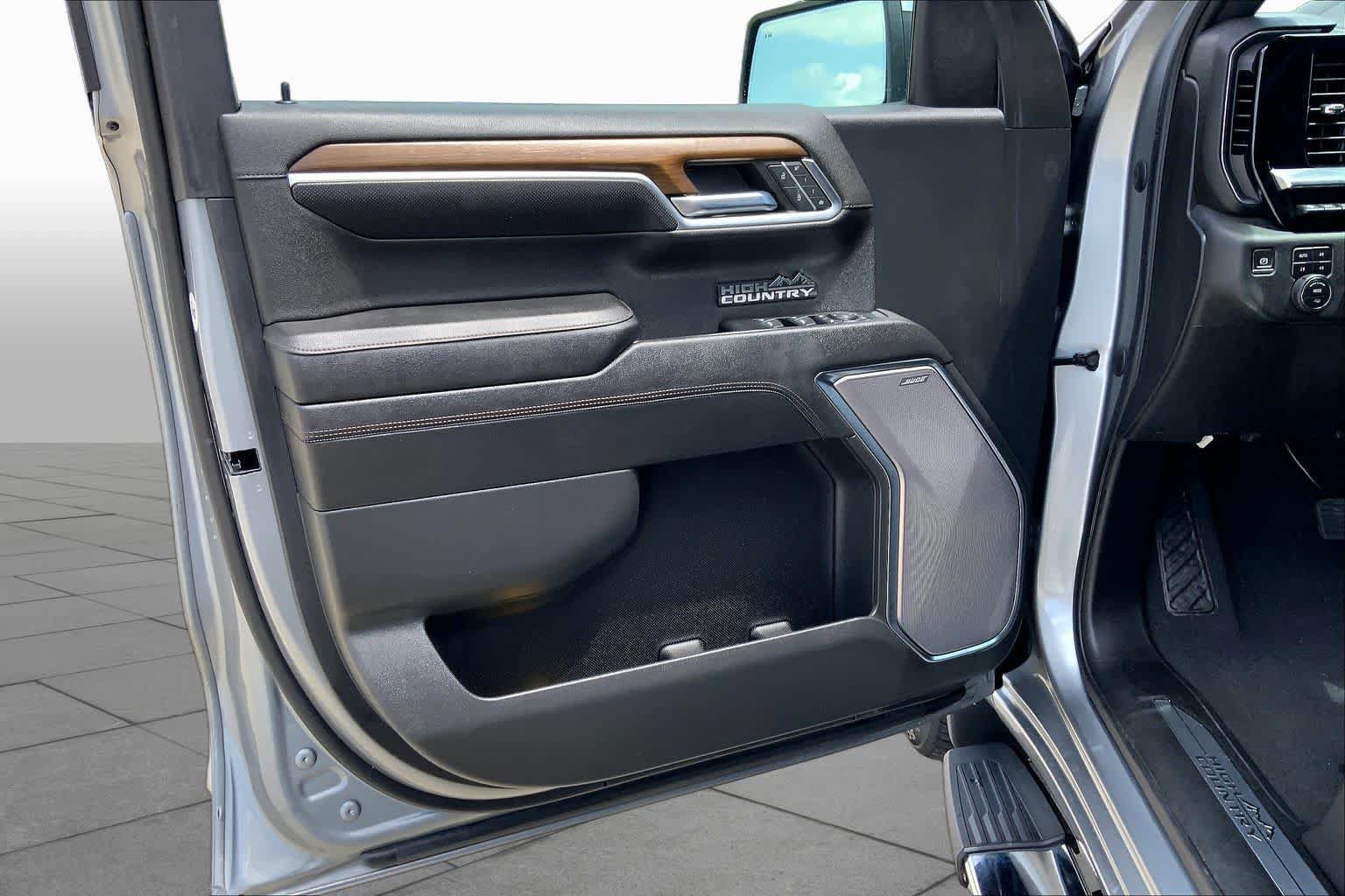 Certified 2023 Chevrolet Silverado 1500 High Country w/ High Country Premium Package AWD/4WD image 22