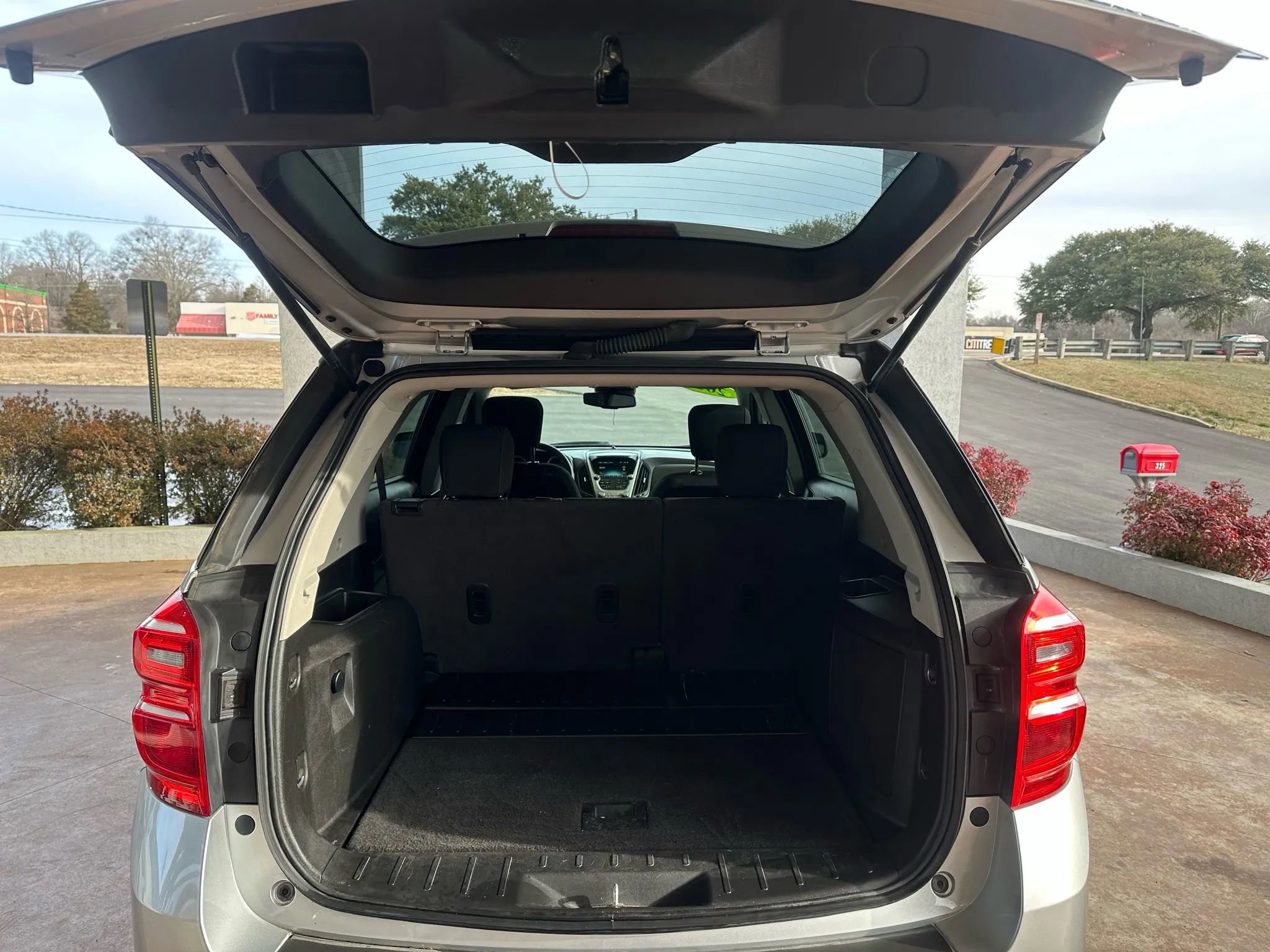 Used 2016 Chevrolet Equinox LS image 24