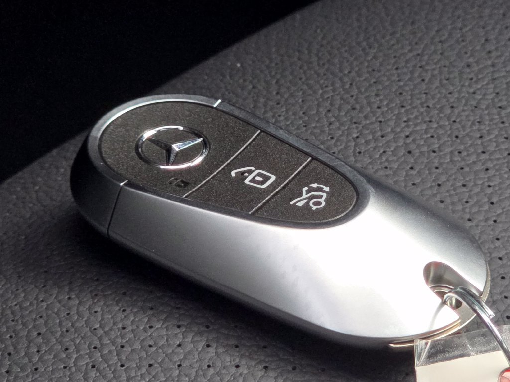 New 2026 Mercedes-Benz C 300 4MATIC Sedan image 38