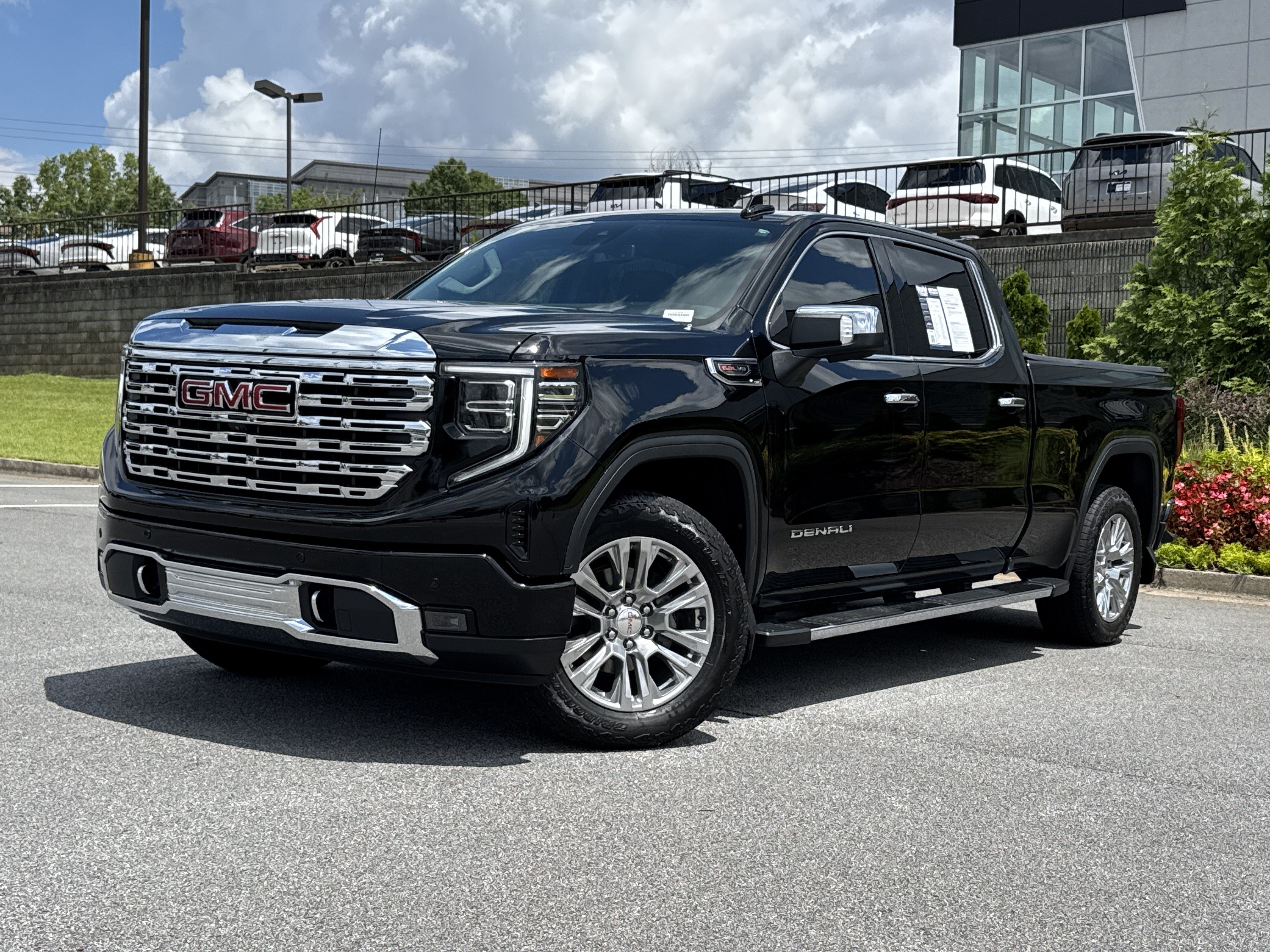 Used 2023 GMC Sierra 1500 Denali AWD/4WD image 5