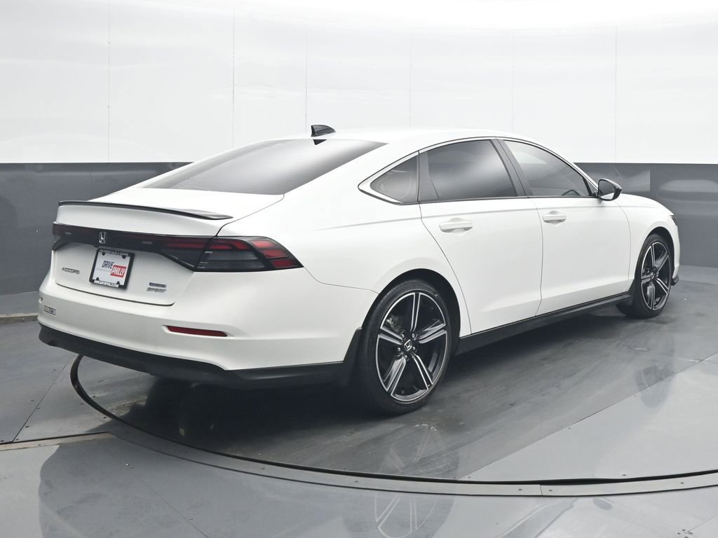 Used 2023 Honda Accord Sport image 6