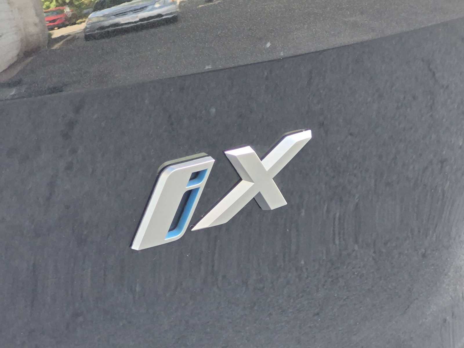 Used 2024 BMW iX xDrive50 AWD/4WD image 13