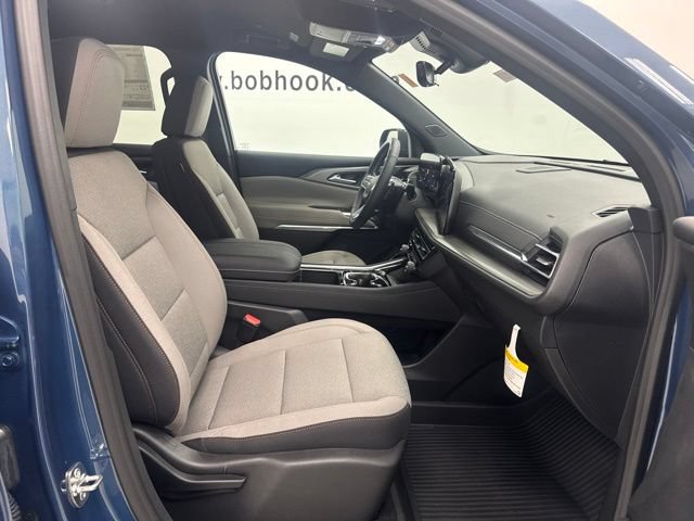 New 2026 Chevrolet Traverse LT w/ Enhanced Driving Package FWD image 33