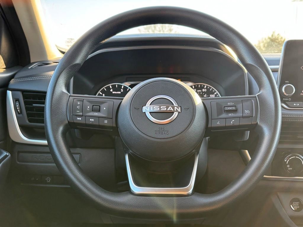 Used 2024 Nissan Rogue S image 14