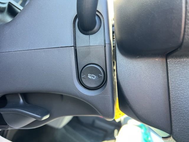 Used 2011 Ford F350 XLT w/ XLT Interior Pkg image 12