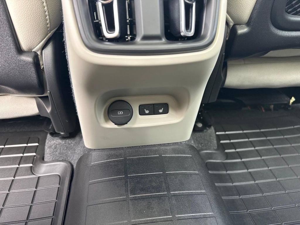 Used 2021 Volvo XC40 T5 Inscription w/ Advanced Package AWD/4WD image 10
