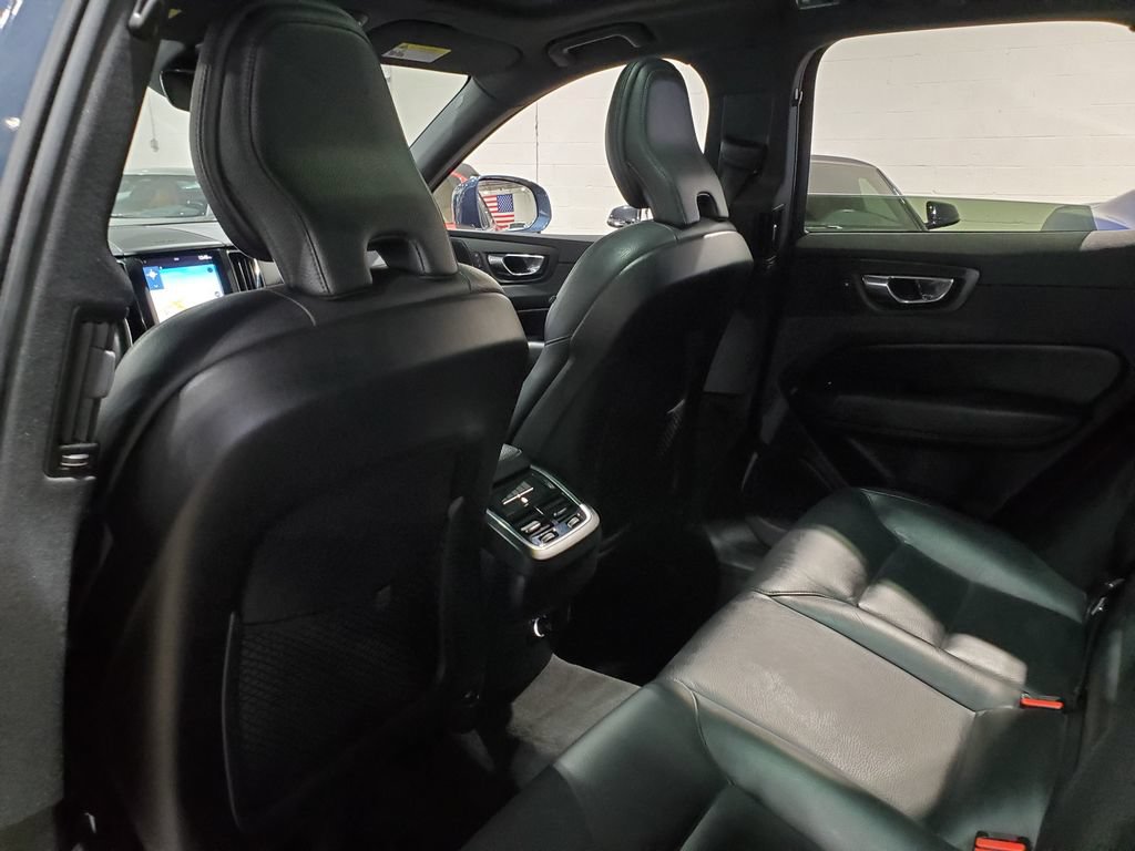 Used 2019 Volvo XC60 T5 Inscription w/ Protection Package Premier FWD image 23